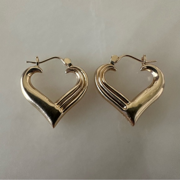 14k Solid Gold Heart Hoop Earrings - Picture 3 of 16